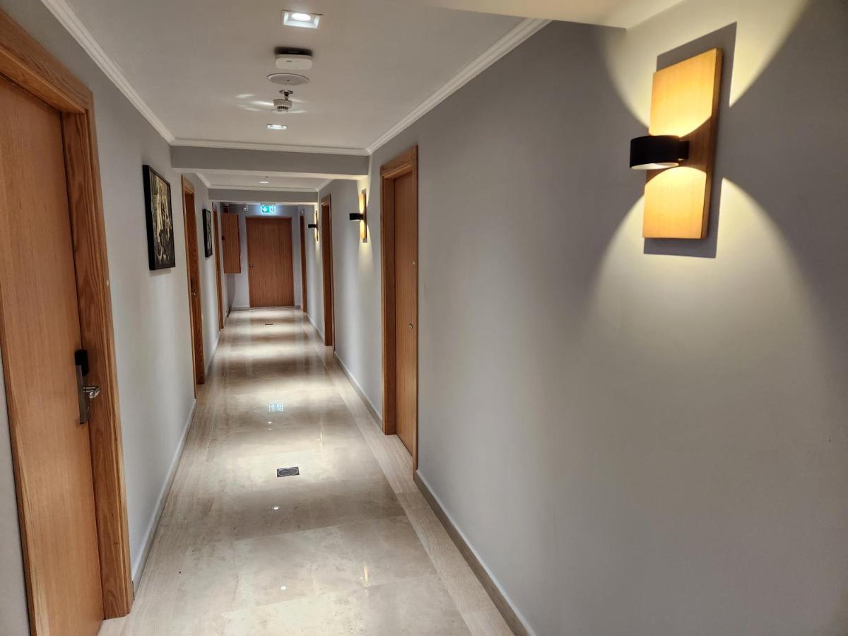 St Andrew'S Guesthouse - รามัลเลาะห์ ภายนอก รูปภาพ
