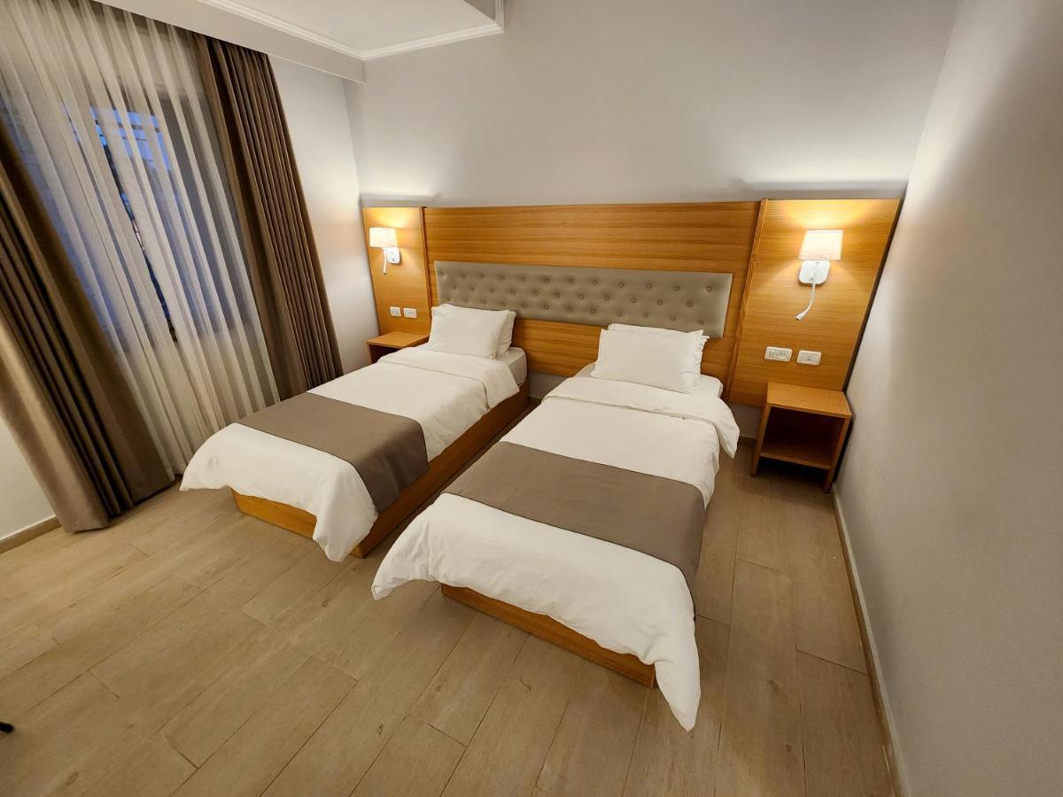 St Andrew'S Guesthouse - รามัลเลาะห์ ภายนอก รูปภาพ